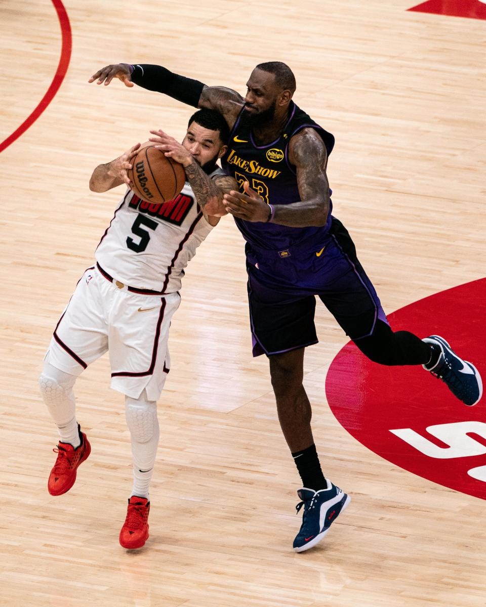 乐鱼官网包含冲刺阶段休斯敦火箭手感冰凉：NBA常规赛节点到来；更衣室稳定；训练强度明显提升的词条