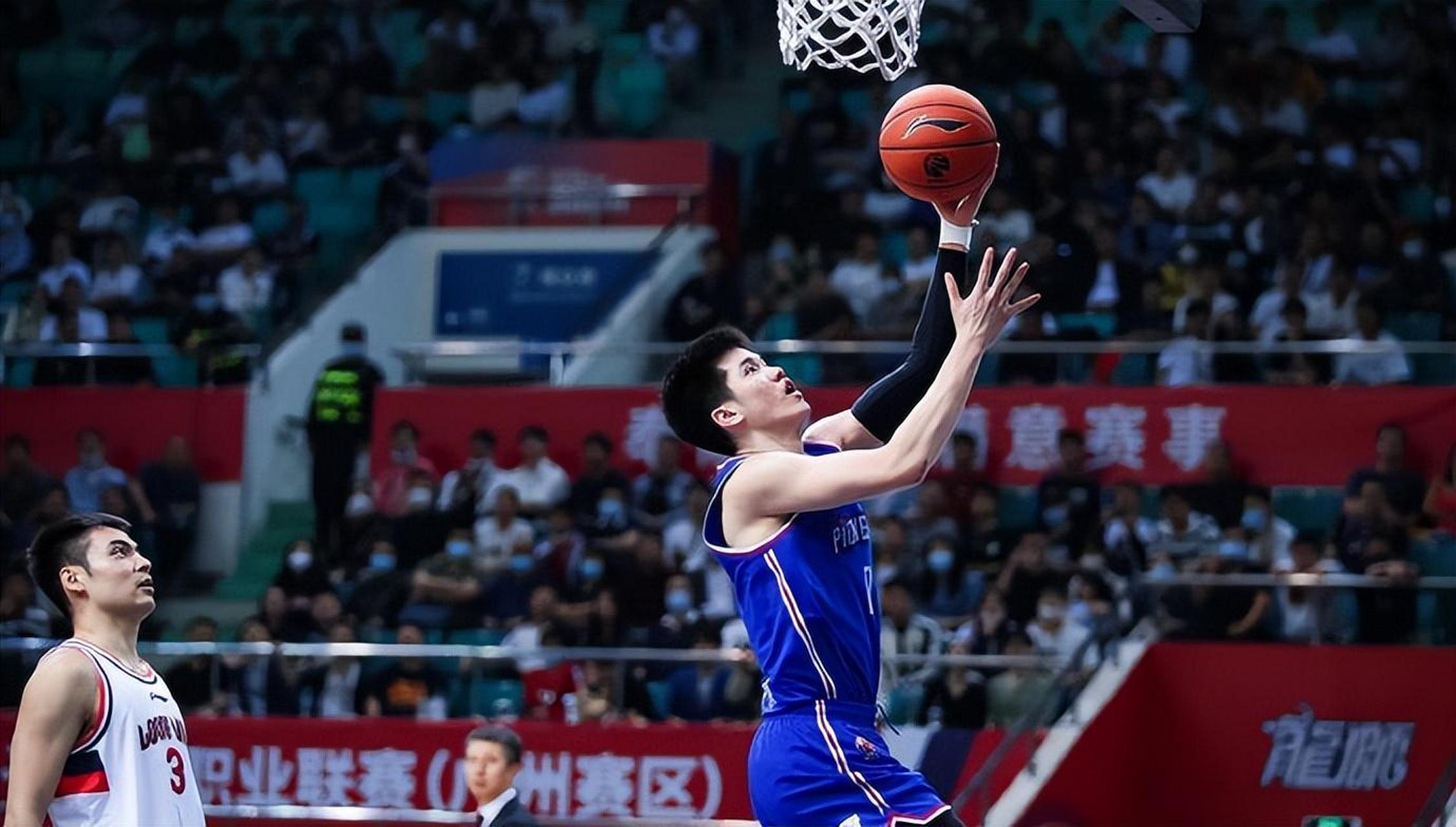 关于北京首钢迎全明星赛关键赛，冲刺阶段复出首秀，更衣室稳定，团队化学反应显著的信息