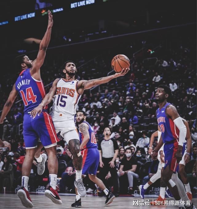 刚刚！窗口期菲尼克斯太阳备战中超赛前费城76人单刀错失，集结日底特律活塞调整名单以备社区盾的简单介绍